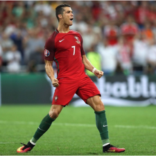 Ronaldo nedostaje crvenu karticu